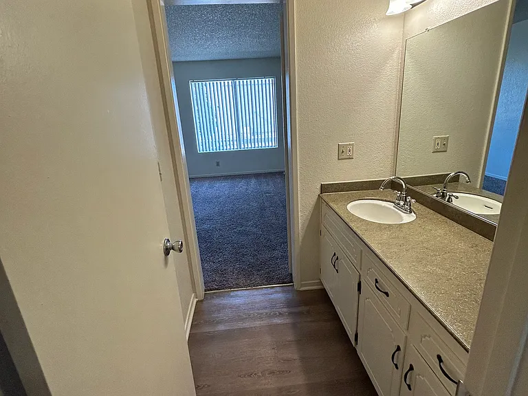 Park Place Apartments — Photo 19