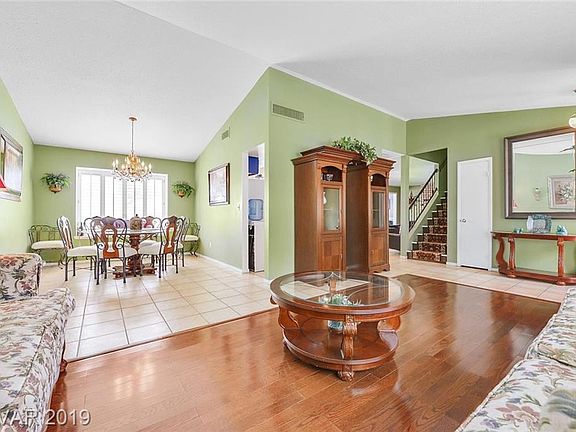 5th image of 991 Finchwood Ln