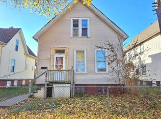 2613 N Vel R Phillips Ave, Milwaukee, WI 53212