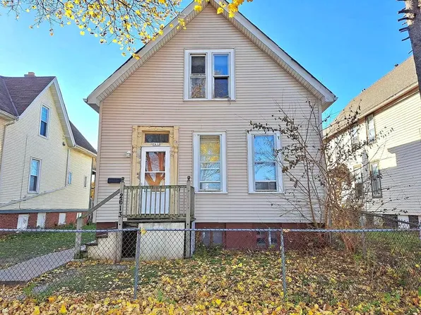 2613 N Vel R Phillips Ave, Milwaukee, WI 53212