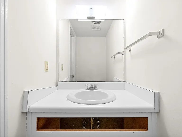 W Knollwood Cir - 1500 — Photo 12