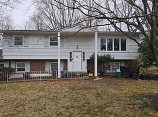 1015 Chestnut Ridge Rd, Chestnut Ridge, NY 10977