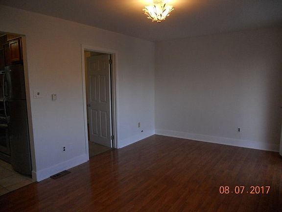 4th image of 2184 Placer Dr