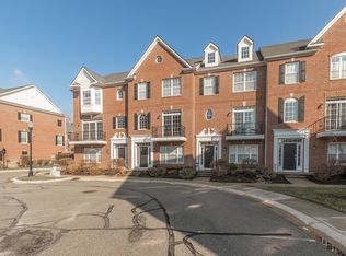 91 11th St NW, Carmel, IN 46032