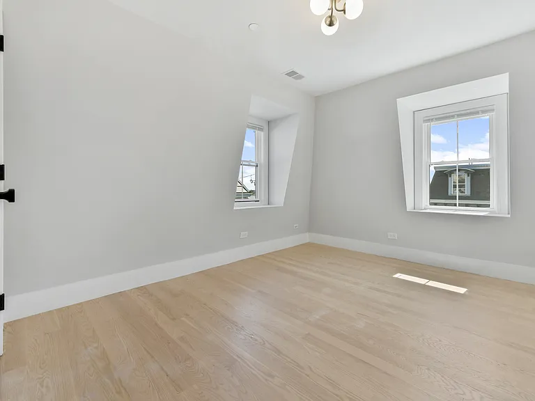 226 Princeton St #7B — Photo 9