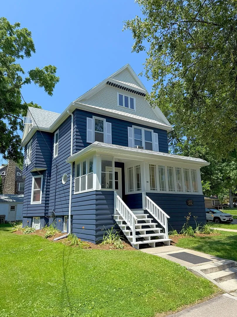 116 Lathrop Street — Photo 1