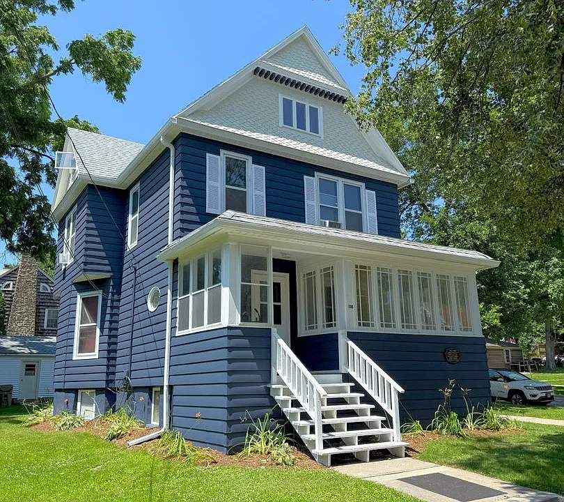 116 Lathrop St