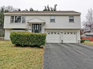 3 Belaire Dr, Latham, NY 12110