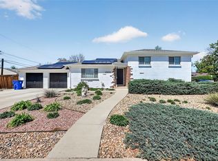 2201 Oakland St, Aurora, CO 80010