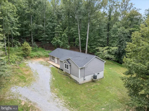 78 Tulip Ct, Harpers Ferry, WV 25425