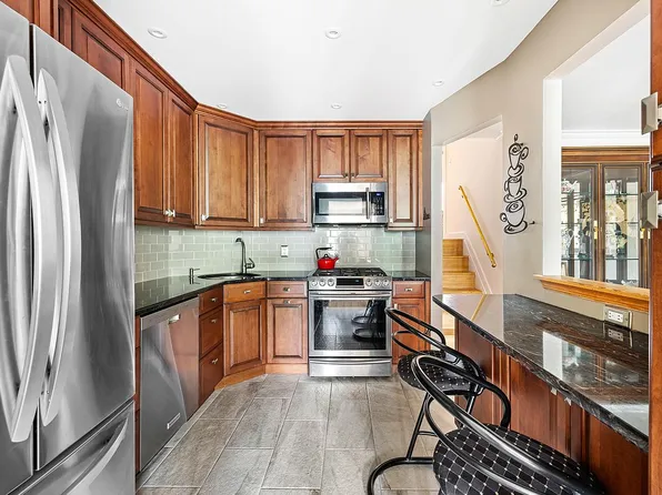 436 78th St #5, Brooklyn, NY 11209