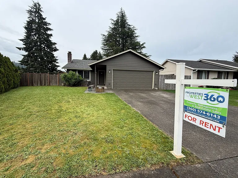 2179 Dahlia St — Photo 1