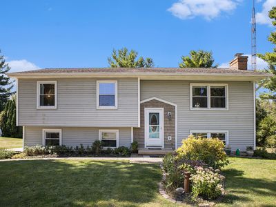 6762 Coachman Dr, Jackson, MI, 49201