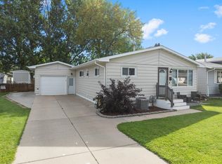 1715 1st St SE, Minot, ND 58701