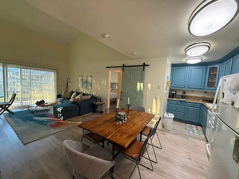 836 Bluewater Way — Photo 4