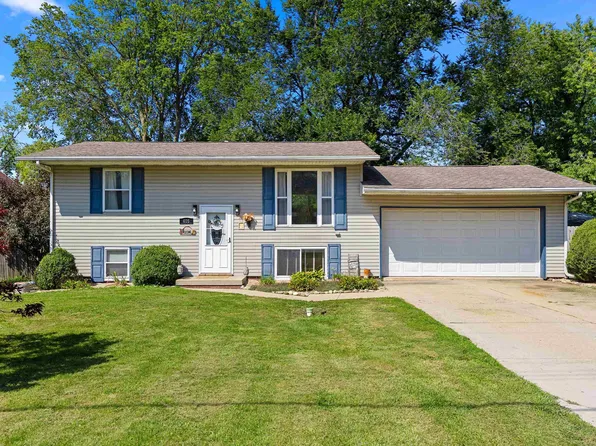 405 N Sampson St, Tremont, IL 61568