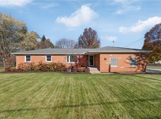955 Chevelle Dr, Akron, OH 44319