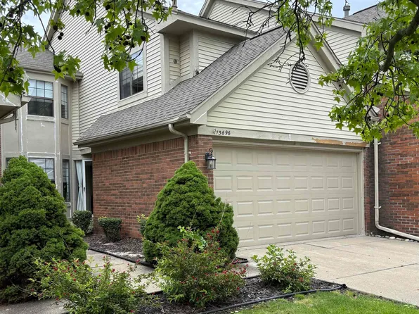 15696 Golfview Dr, Riverview, MI 48193