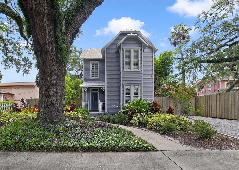 1st image of 211 S ELM AVENUE