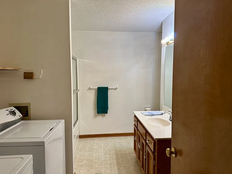 Dean Dr — Photo 8