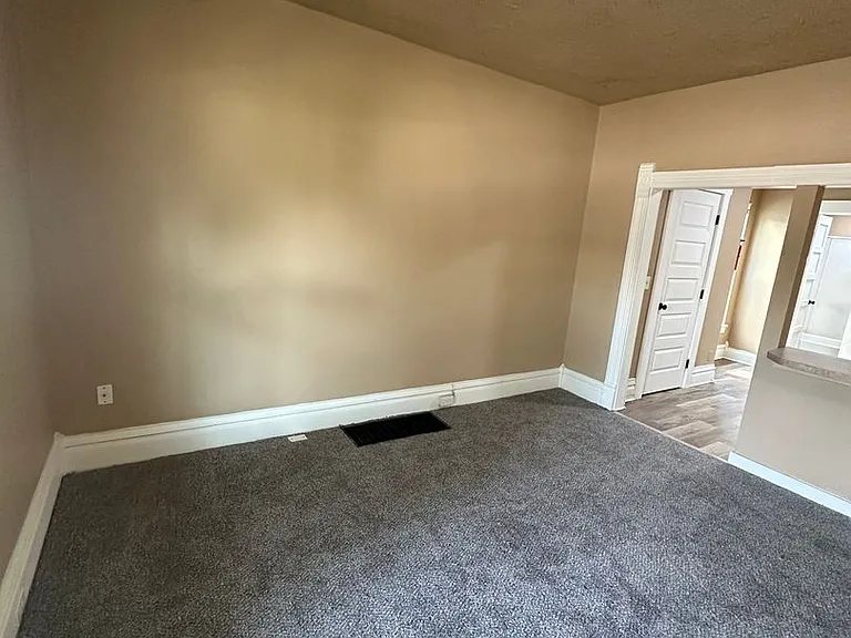 CTP1221 — Photo 2