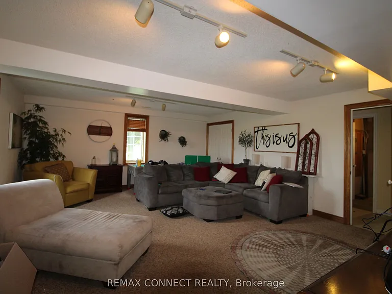 10748 McEwen Dr #HOUSE — Photo 16