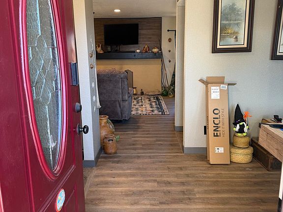 2nd image of 1113 Ash St