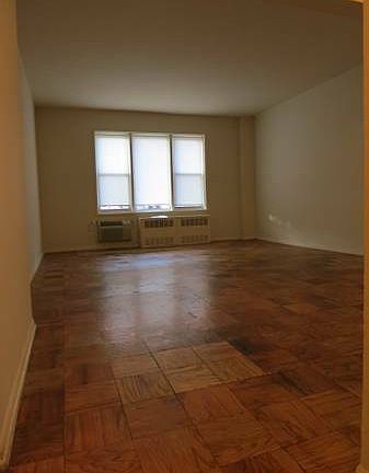 4th image of 26 Ebbitts St APT 5B