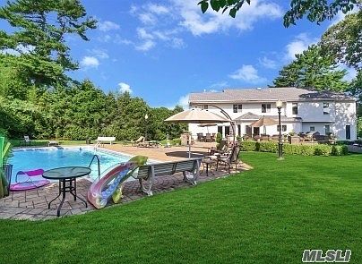 4th image of 15 Greene Ct