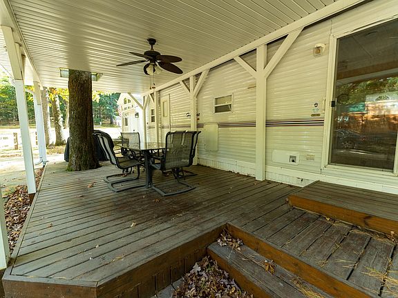 5th image of 111 S Picnic Basket Ln
