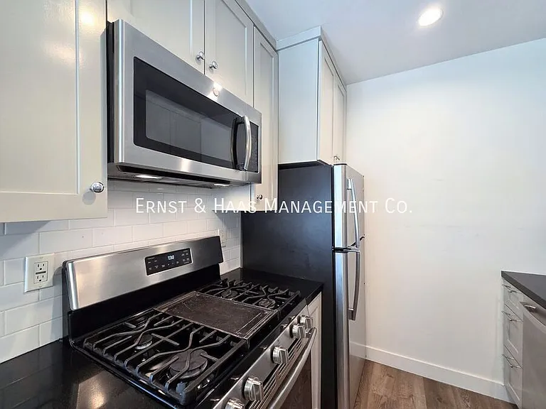 1545 Obispo Ave #3 — Photo 10