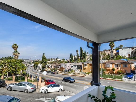 4th image of 4298 Rosilyn Dr