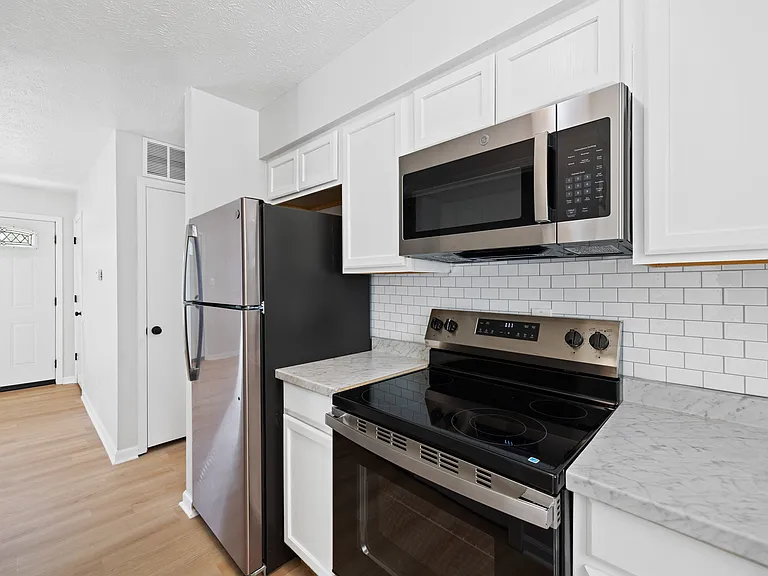 11413 Deham Dr — Photo 11