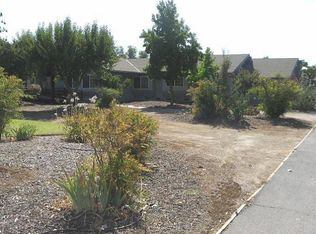 7551 N Thompson Ave, Clovis, CA 93619