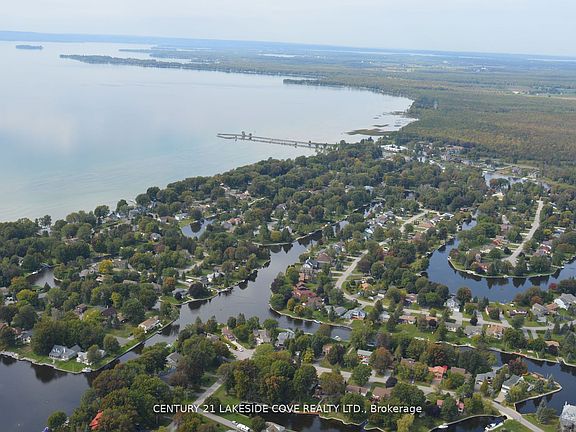 2nd image of 51 Ridge Ave