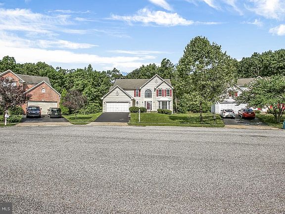 2nd image of 1 Ironoak Ct