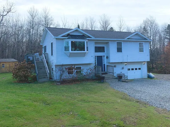 20 Veelewja Way, Dexter, ME 04930