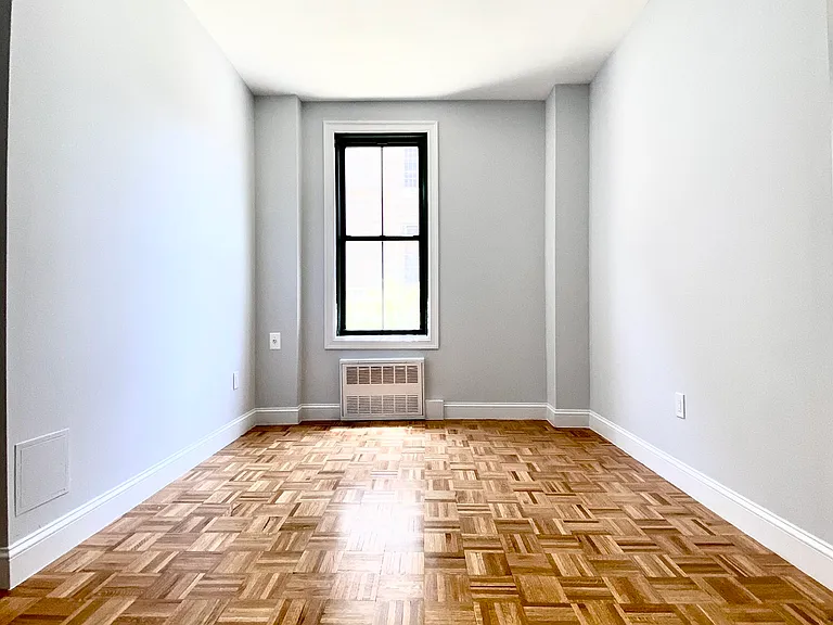 501 E 78th St #3C — Photo 18