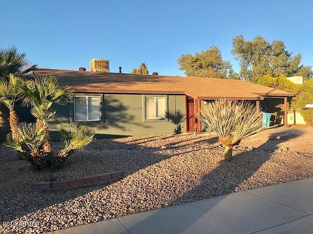 1st image of 3928 E Willow Ave