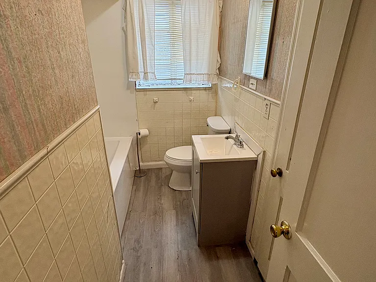 5513 Avenue P — Photo 21