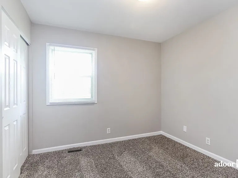 3725 Keefe Ct — Photo 12