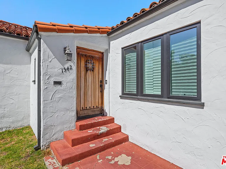 1542 S Canfield Ave — Photo 27