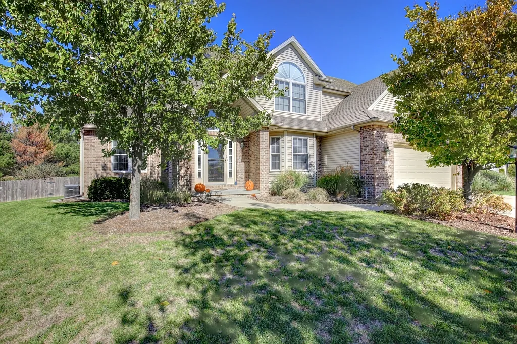 3310 Woodspring Ln photo 1