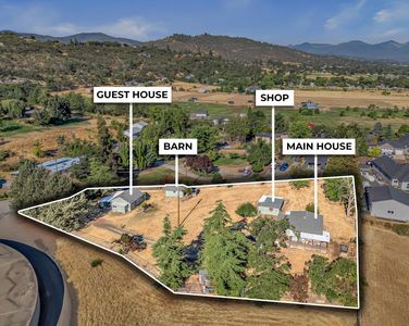 1324 Vawter Rd, Medford, OR, 97501