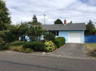3501 Edgewood Dr, North Bend, OR
