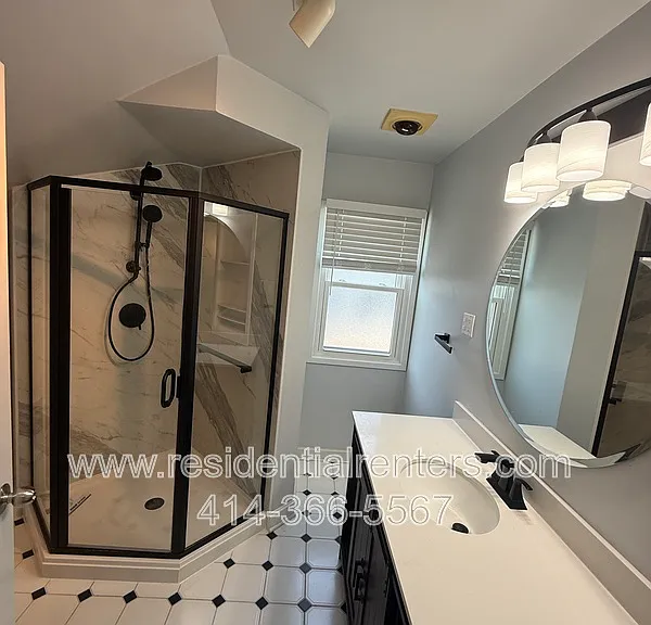 2203 N 68th St — Photo 5