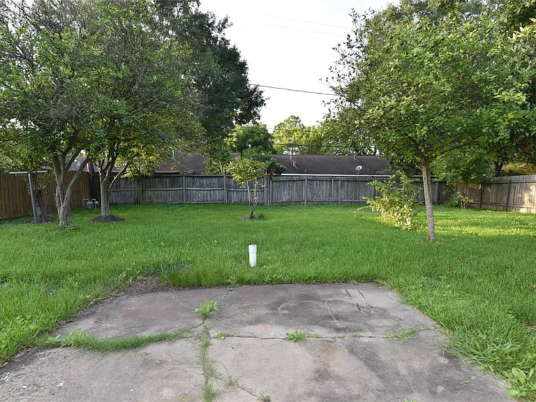 6414 Grape St — Photo 16