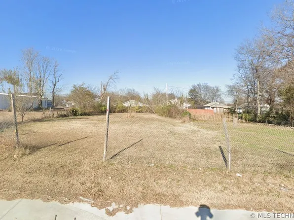 2635 E Apache St, Tulsa, OK 74110