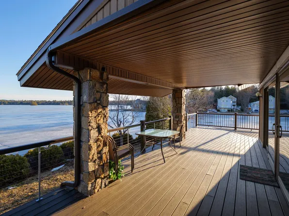 26 Myrtle Drive, Moultonborough, NH 03254