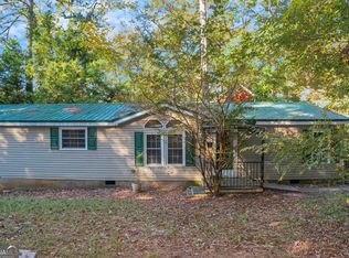 251 Weavers Lake Front Rd, Jackson, GA 30233